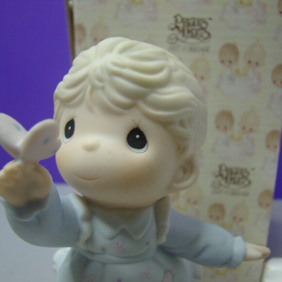 Precious Moments "Happiness Is At Our Fingertips" 529931 Signed Sam Butcher - Picture 3 of 14